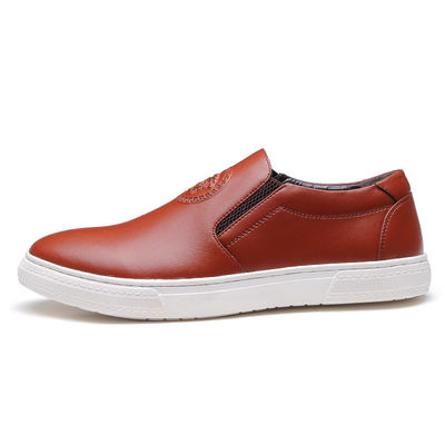 OEM ODM Hommes Slip Sur les chaussures de sport en cuir Noir / Brun Avec la semelle blanche