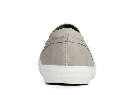 Des chaussures décontractées pour hommes, des chaussures décontractées pour hommes.