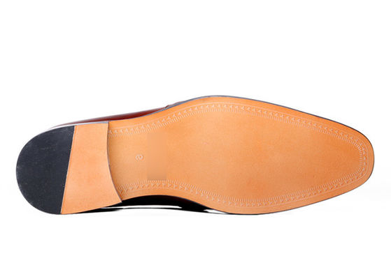 Chaussures en cuir classiques pour hommes couture en cuir fait à la main chaussures pour banquet