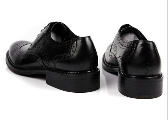 Chaussures d'homme en cuir authentique en peau brune foncée Chaussures d'automne printanières