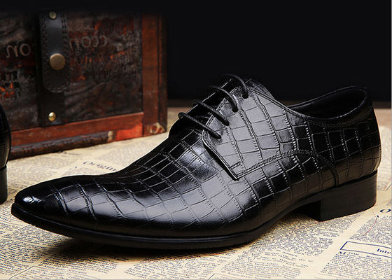 Design en relief Homme Patent en cuir chaussures de robe Noir dentelle chaussures de robe
