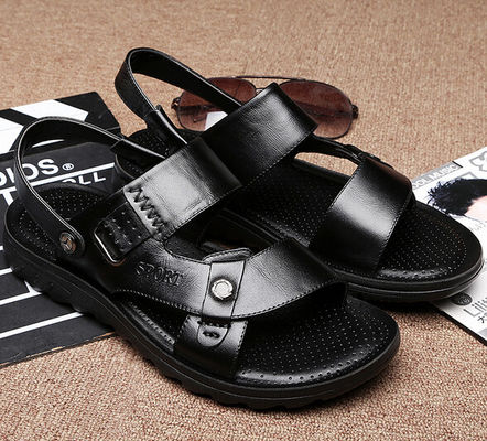 Sandales en cuir pour homme d' été. Sandales en cuir pour homme.
