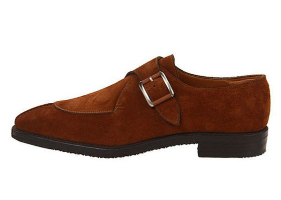 Des chaussures d' oxford en lacet, des chaussures à bretelles de moine en cuir.