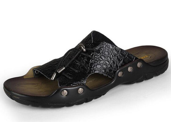 Chaussures de plage, chaussures en cuir.
