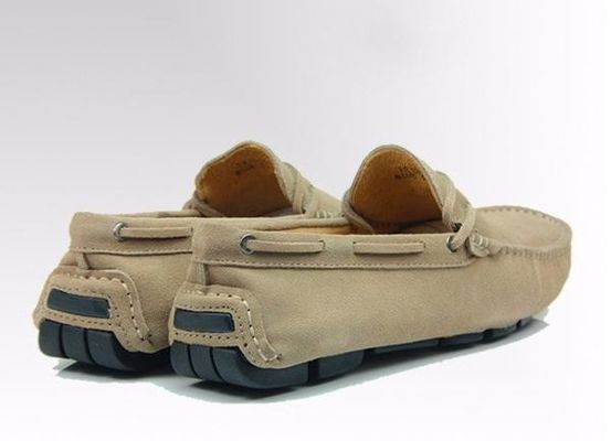 Des lunettes de velours douces et non glissantes, des chaussures de velours pour hommes