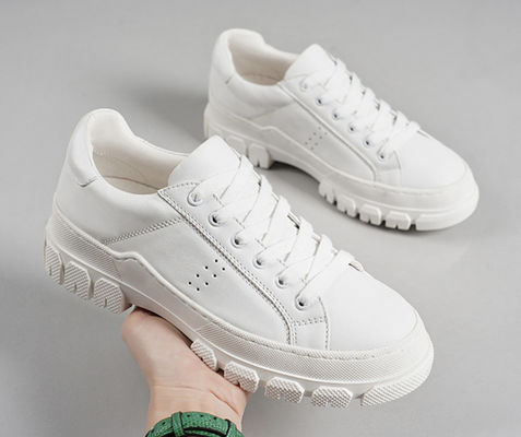 Lettres graphiques femmes lacets avant chaussures décontractées, chaussures de patinage personnalisées