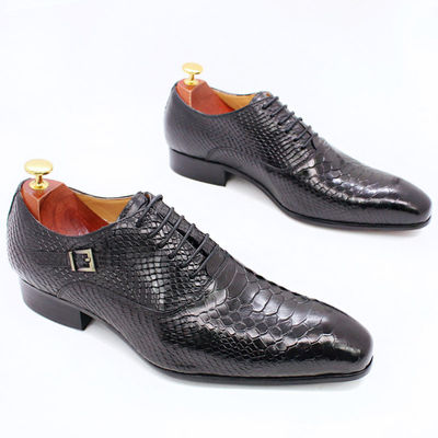 Chaussures en cuir pour hommes à talons bas chaussures pour hommes à orteils pointus chaussures avec faux motif de serpent