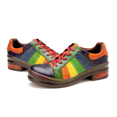 Chaussures de mode pour femmes en forme de robe personnalisées Les chaussures plates arc-en-ciel polies à la main