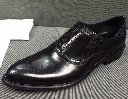 Broguing Pointed - Fin Slip On chaussures de sport pour hommes / Travail sculpture chaussures de sport