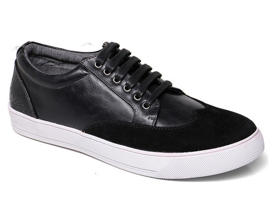 Les chaussures à semelles plates pour hommes chaussures décontractées