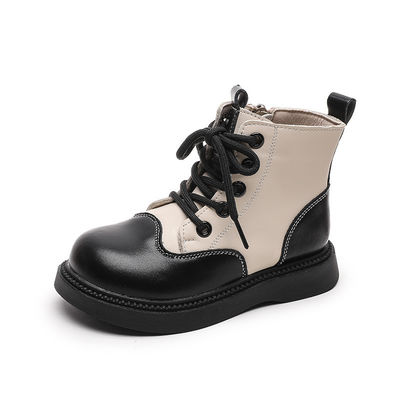 Des chaussures d'école en cuir pour garçons durables, à orteils ronds et lacets pour plus de confort
