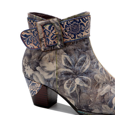 Des chaussures en cuir féminin, le mélange parfait de confort et de durabilité.