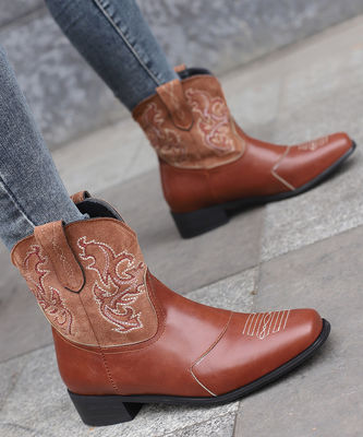 Bottes de cow-boy occidentales en cuir pour femmes avec des performances excellentes