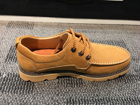 Chaussures de sport, chaussures à semelle plate, chaussures décontractées, couleur noire.