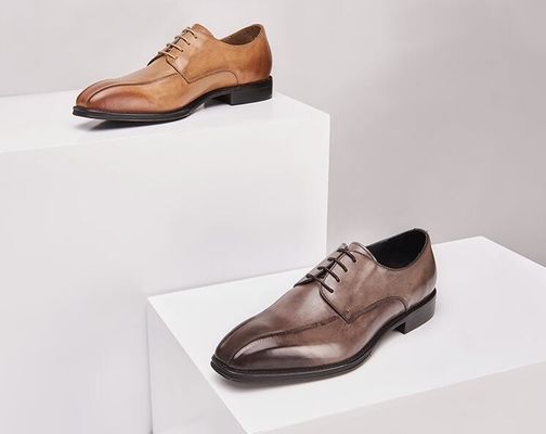 Chaussures en cuir à patents noirs, mâles faits à la main, pieds carrés, hommes rayés