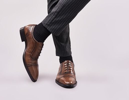 Chaussures à manches pointues pour hommes chaussures d'automne pour hommes brunes Brogue pour mariage