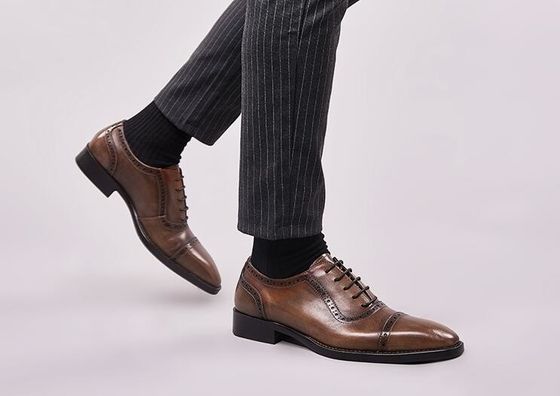Chaussures à manches pointues pour hommes chaussures d'automne pour hommes brunes Brogue pour mariage