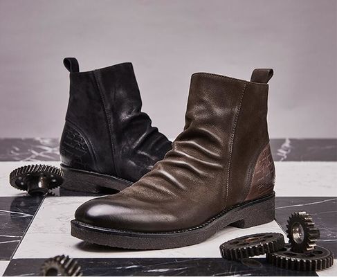 Des bottes en cuir, des bottes de Chelsea.