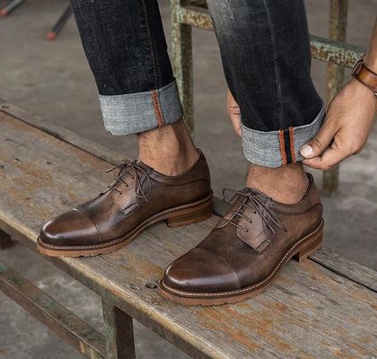Des créateurs de chaussures de course, chaussures décontractées, chaussures pour hommes, chaussures pour hommes, chaussures de bateau.