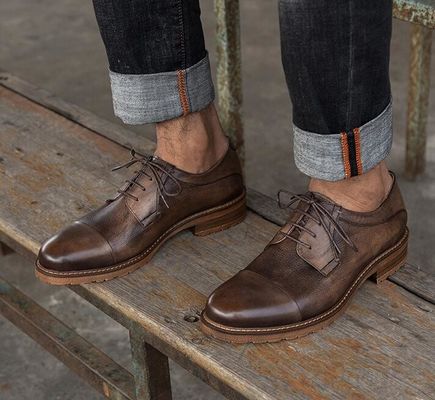 Des créateurs de chaussures de course, chaussures décontractées, chaussures pour hommes, chaussures pour hommes, chaussures de bateau.