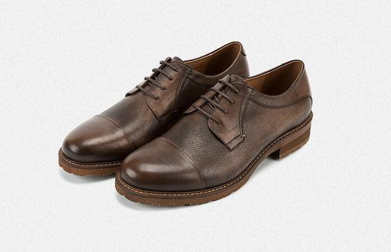 Des créateurs de chaussures de course, chaussures décontractées, chaussures pour hommes, chaussures pour hommes, chaussures de bateau.