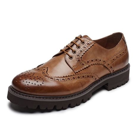 Des chaussures de sport légères et respirantes.