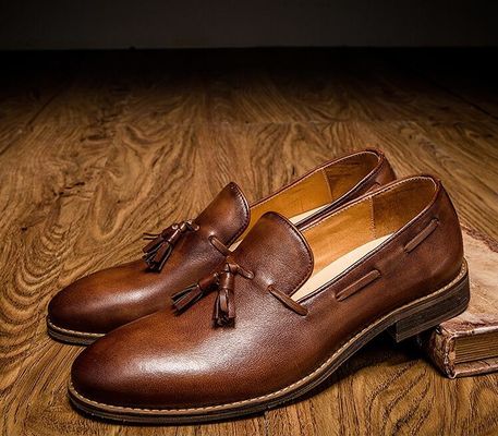 Lace Up Flat Heel Homme Slip On Sneakers haut haut / bas coupé souple en cuir