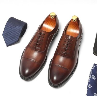 Chaussures à talons simples Hommes Marron dentelle jusqu'à la robe Tailles personnalisées avec finition en cuir cireux