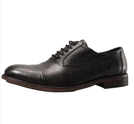 Chaussures en cuir authentique pour hommes avec un design confortable et pointu