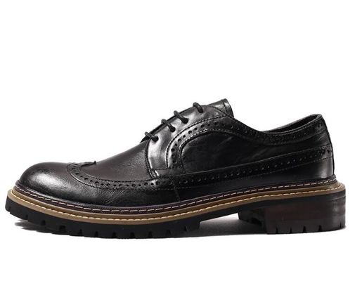 Chaussures décontractées de printemps / automne pour hommes chaussures à talons ronds pour hommes chaussures à talons noirs en cuir