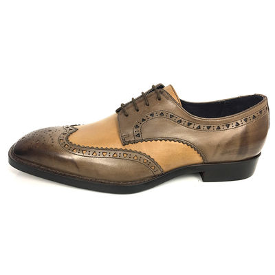 Chaussures de double moine pour hommes avec détails en cuir cireux