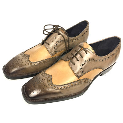 Chaussures de double moine pour hommes avec détails en cuir cireux