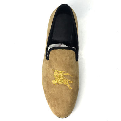 Tassel Loafers en velours pour hommes brodés avec semelle extérieure en caoutchouc