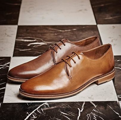 Goodyear chaussures en cuir pour hommes faites à la main à Oxford avec quatre couleurs