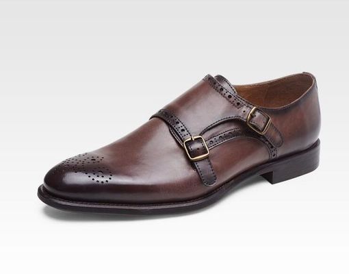 Des chaussures en cuir italien, des chaussures à bretelles pour hommes, en cuir.