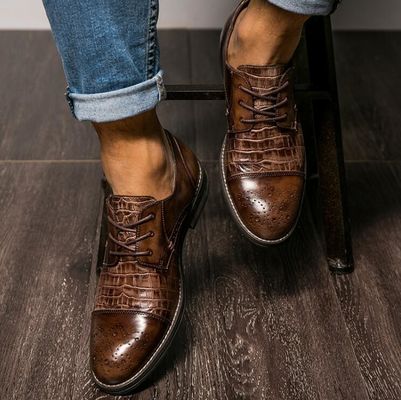 Chaussures en peau de crocodile pour hommes, boutons d'aile de brogue chaussures d'homme en cuir exotiques