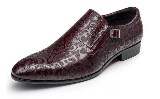 Des chaussures en cuir python, des chaussures en serpent, des chaussures classiques.