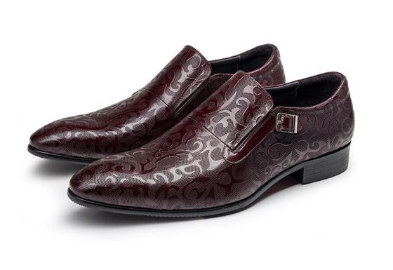 Des chaussures en cuir python, des chaussures en serpent, des chaussures classiques.