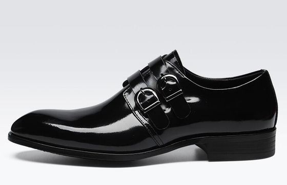 Des hommes de la mode, des chaussures de bureau, des chaussures d' oxford.