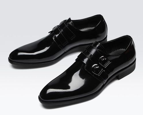 Des hommes de la mode, des chaussures de bureau, des chaussures d' oxford.