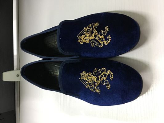 Des chaussures en velours durables pour hommes, des chaussures à talons ronds, des chaussures en suède bleu