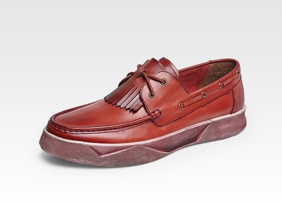 Chaussures à talons pour hommes en cuir