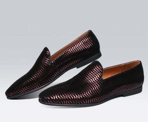 Chaussettes en cuir italien brun pour hommes Chaussettes en cuir tissé avec motif ondulé