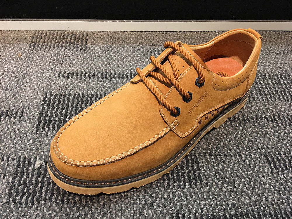 Chaussures de sport, chaussures à semelle plate, chaussures décontractées, couleur noire.
