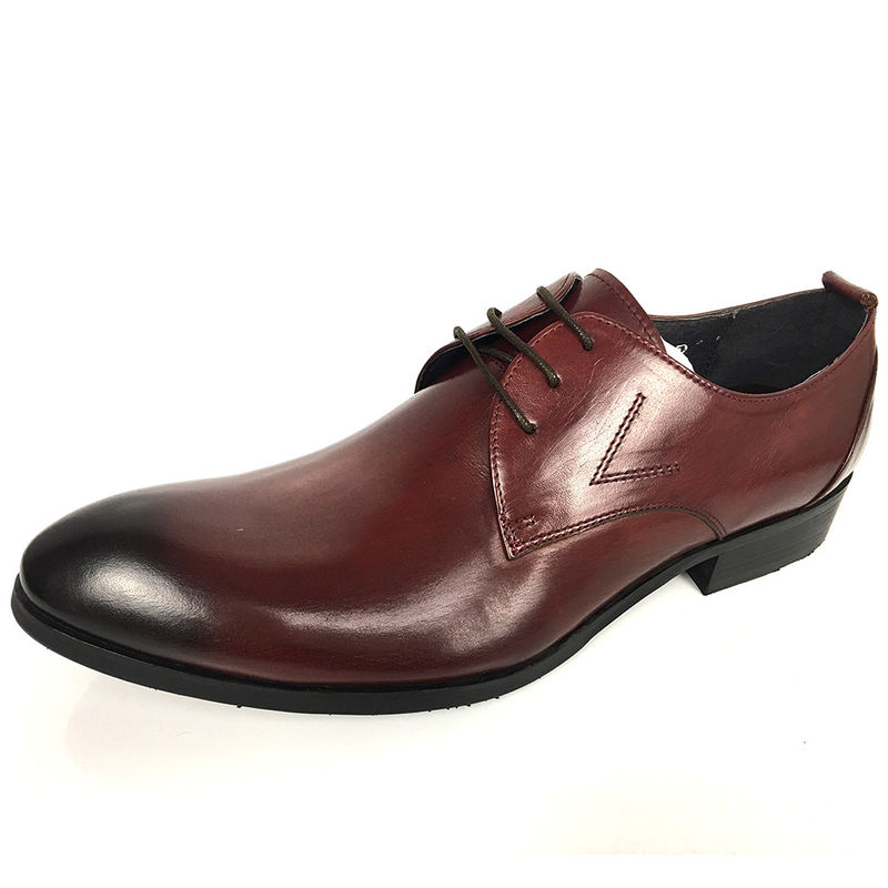 Chaussures à talons en cuir en crocodiles et sacs assortis Chaussures à talons en homme à semelles noires